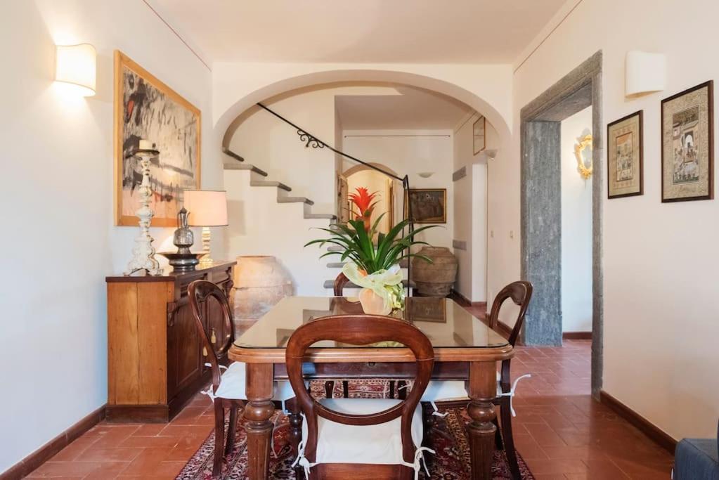 Apartment In Luxuryproperty Privatepool Garden Bbq Airc X8 Castelnuovo Di Porto Exterior foto