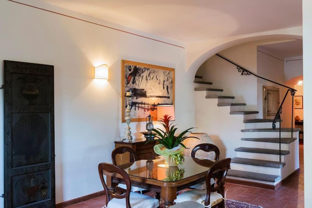 Apartment In Luxuryproperty Privatepool Garden Bbq Airc X8 Castelnuovo Di Porto Exterior foto